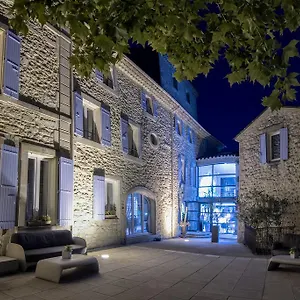 Le Moulin De Valaurie